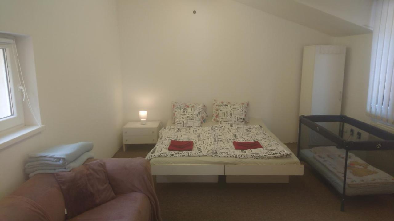 Gran Hostel 班斯卡-比斯特里察 外观 照片