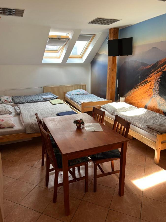 Gran Hostel 班斯卡-比斯特里察 外观 照片