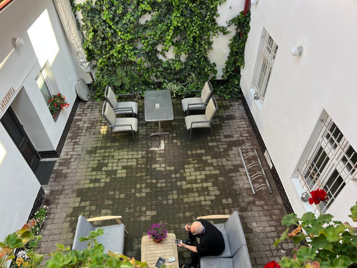 Gran Hostel 班斯卡-比斯特里察 外观 照片