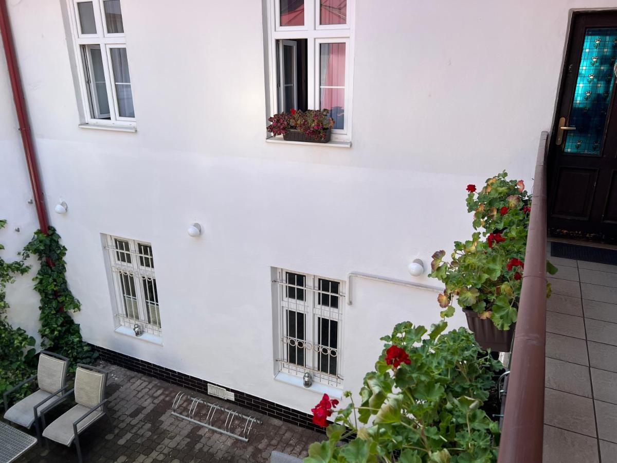 Gran Hostel 班斯卡-比斯特里察 外观 照片